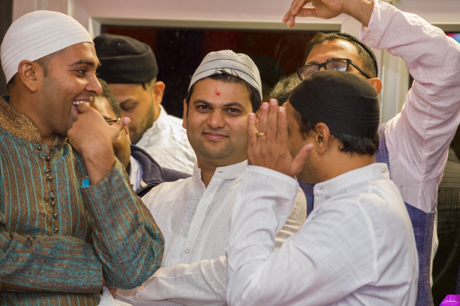 ©1987-2017 SKS Swaminarayan Temple East London
